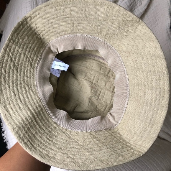 Salvatore Ferragamo Bucket Hat